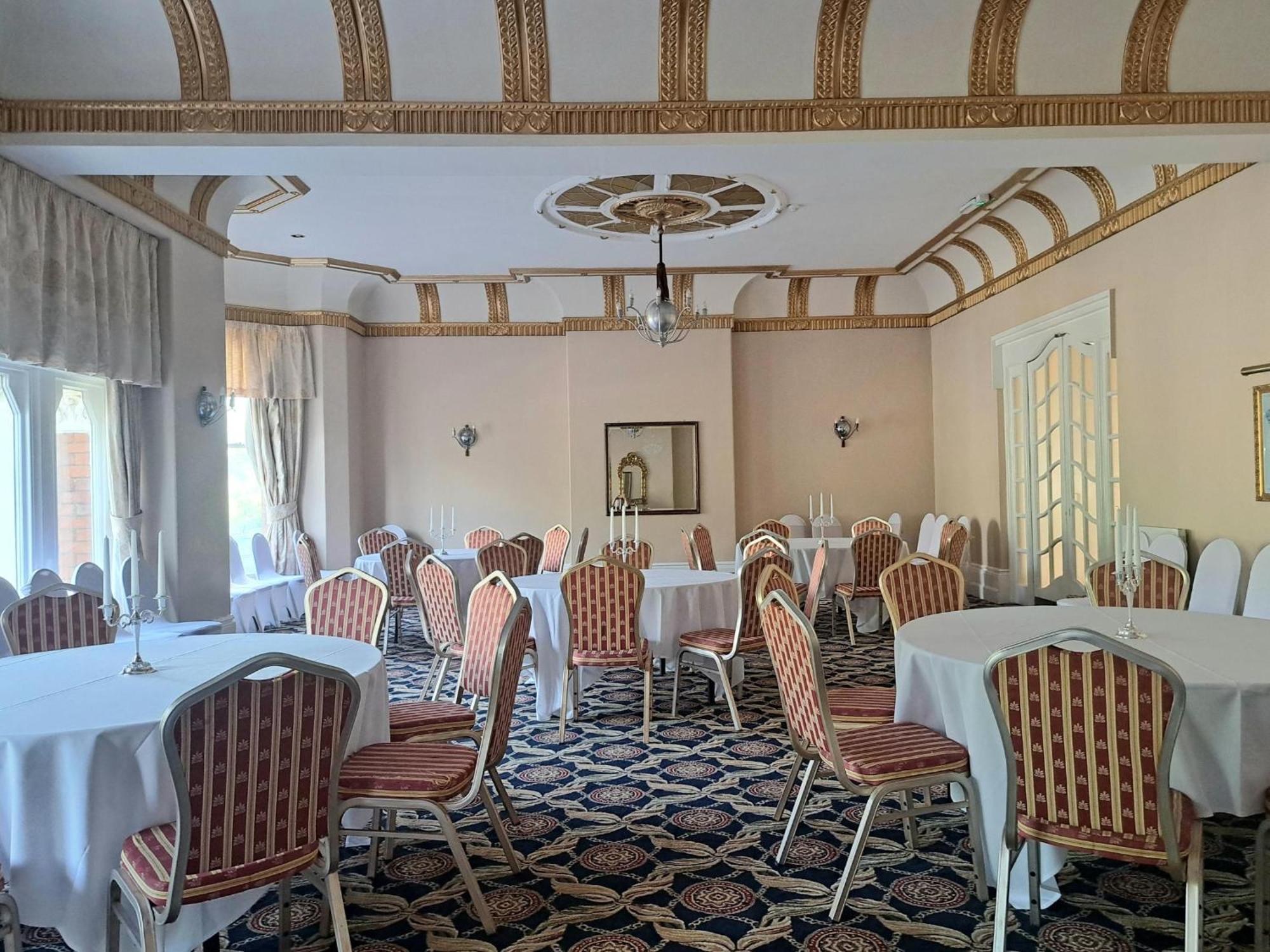 Prince Of Wales Hotel Southport Exterior photo